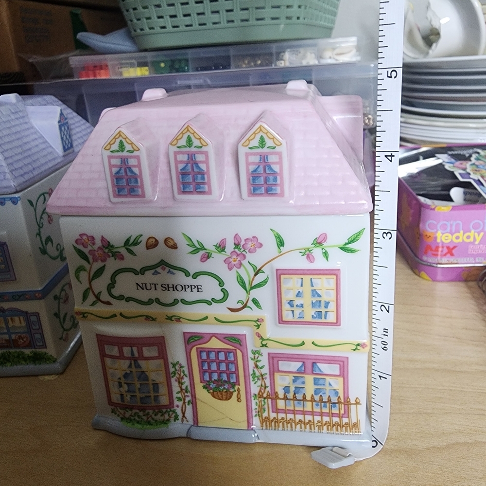 Lenox Village Nut Shoppe Canister - Picture 2 of 6